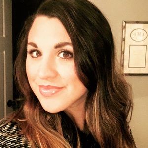 Meet your Posher, Hillary